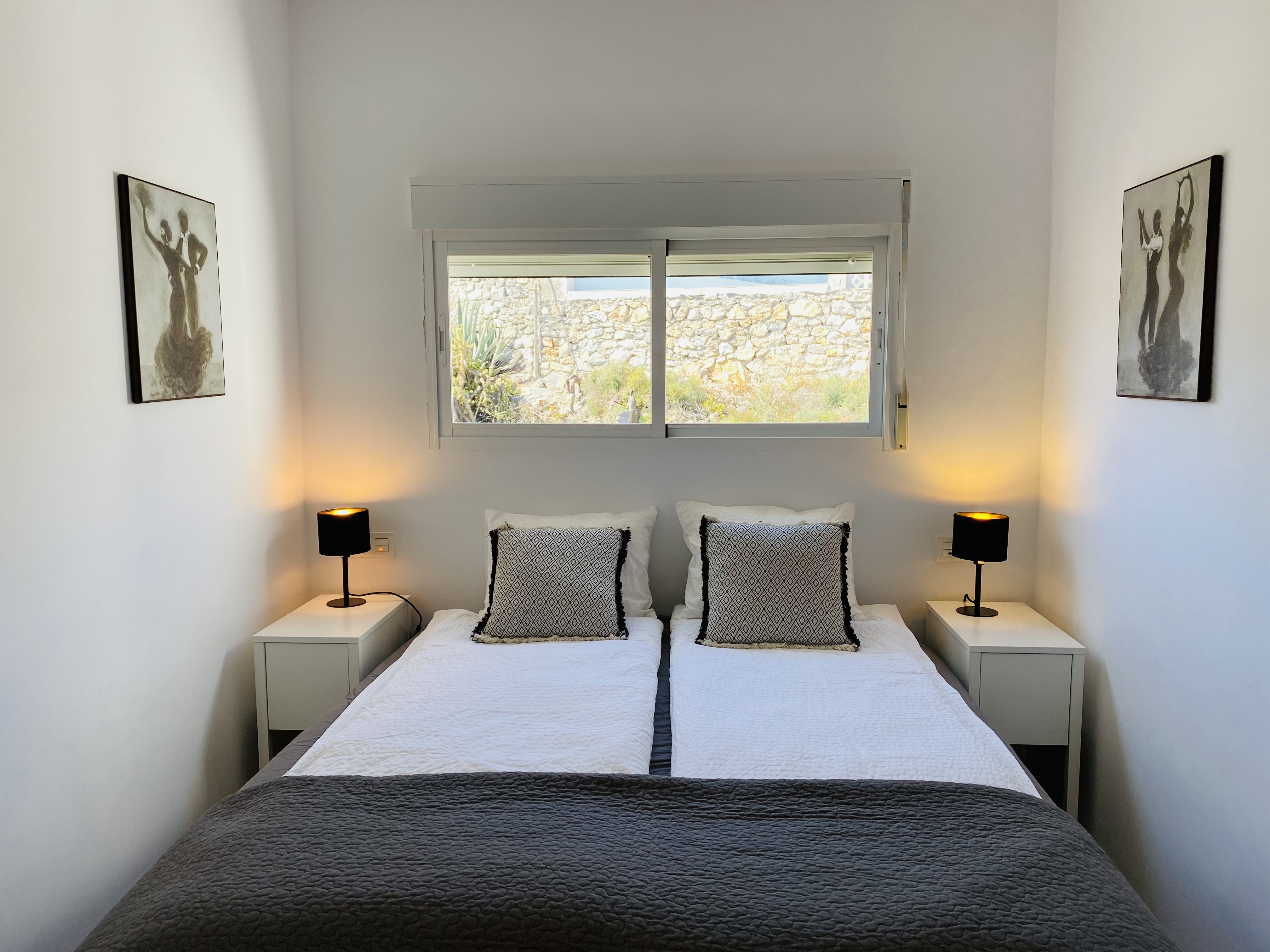 ESPECTACULAR �TICO CON JACUZZI